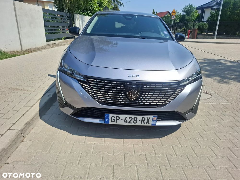 Peugeot 308 1.6 Hybrid PHEV Allure EAT8 - 14