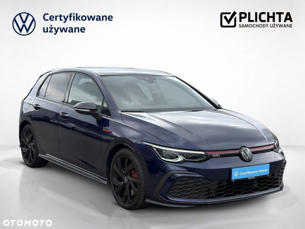 Volkswagen Golf - 8
