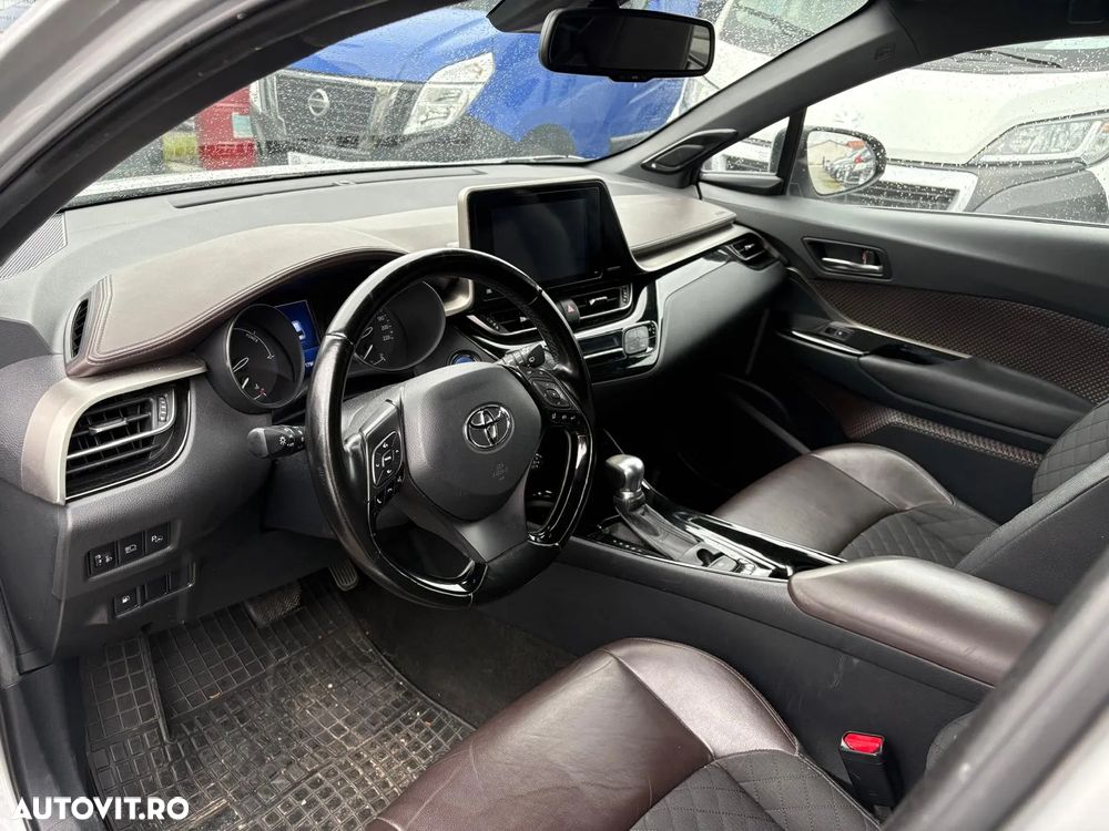Toyota C-HR 1.8 HSD 122 CP 4x2 CVT Style - 15