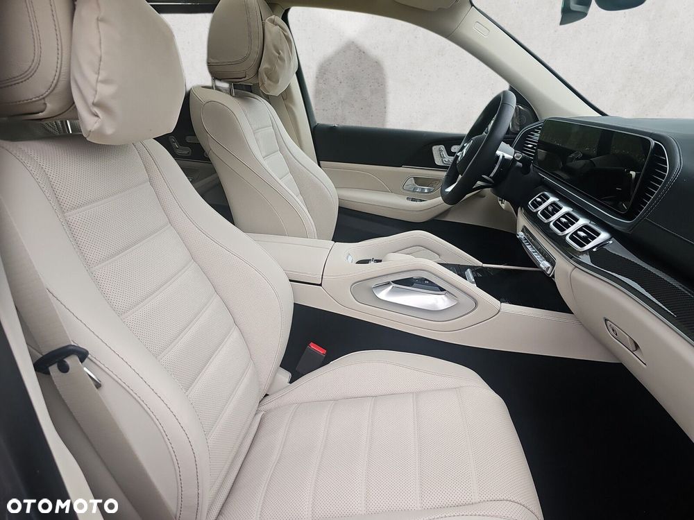 Mercedes-Benz GLS - 15