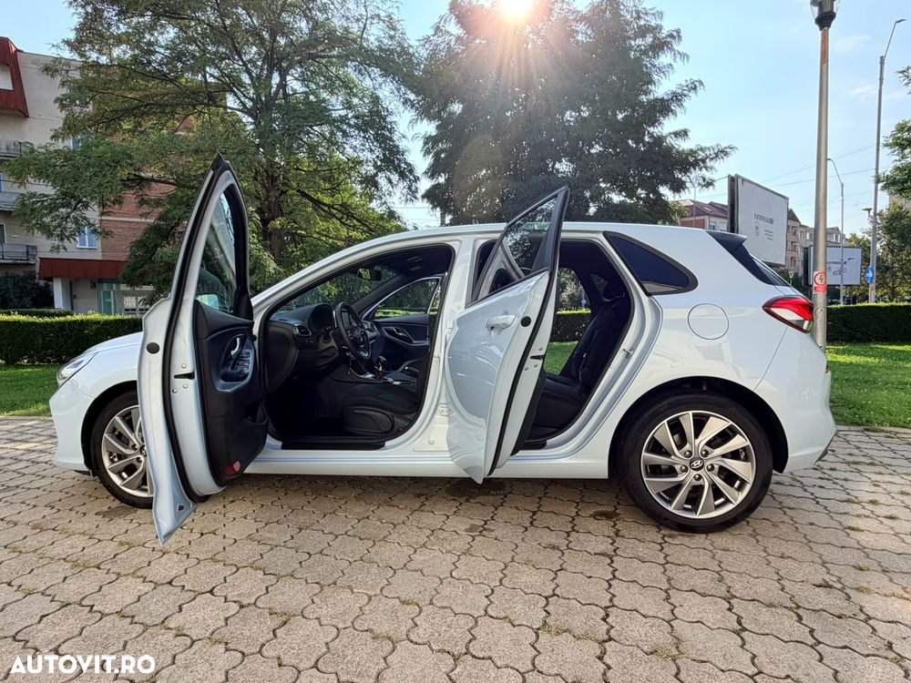 Hyundai i30 1.4 T-GDI Passion Plus - 16