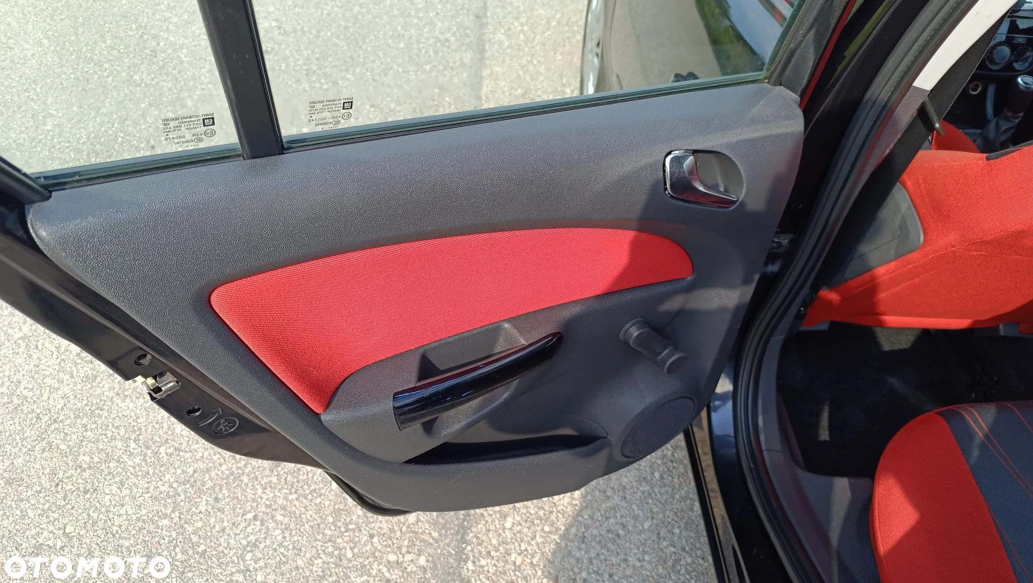 Opel Corsa 1.2 16V Color Edition - 16