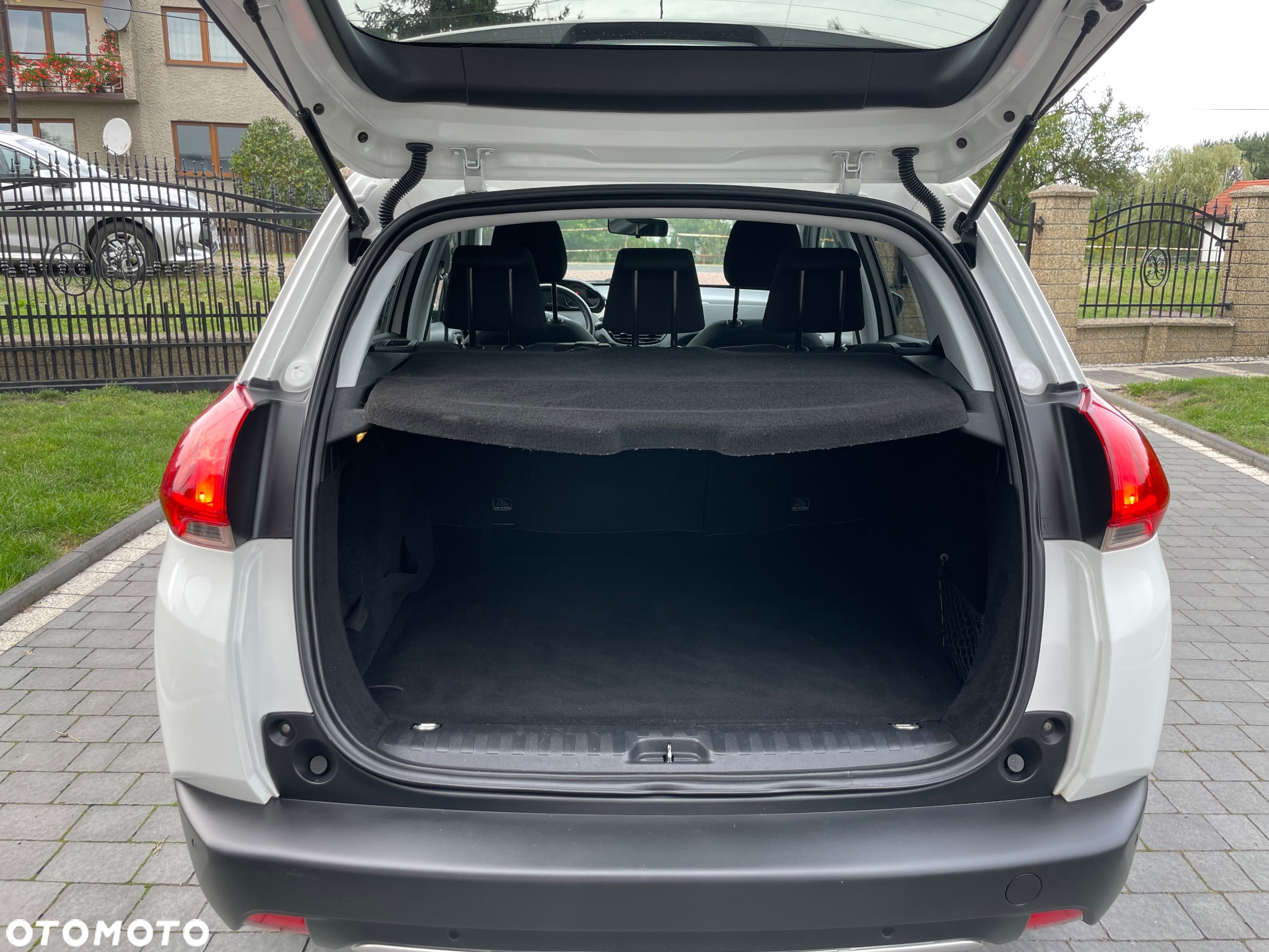 Peugeot 2008 PureTech 82 Style - 13