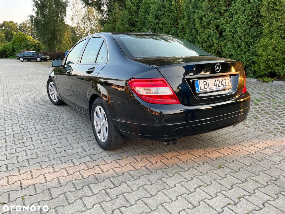 Mercedes-Benz Klasa C 180 CDI DPF (BlueEFFICIENCY) Elegance - 9
