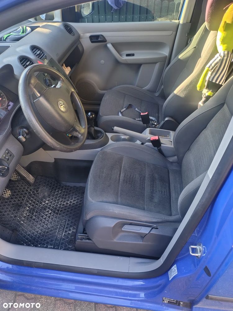 Volkswagen Caddy - 11