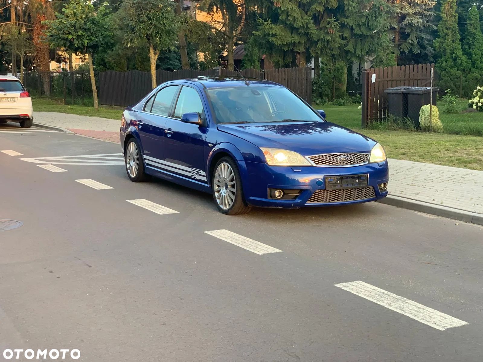Ford Mondeo 3.0 V6 ST 220 - 1