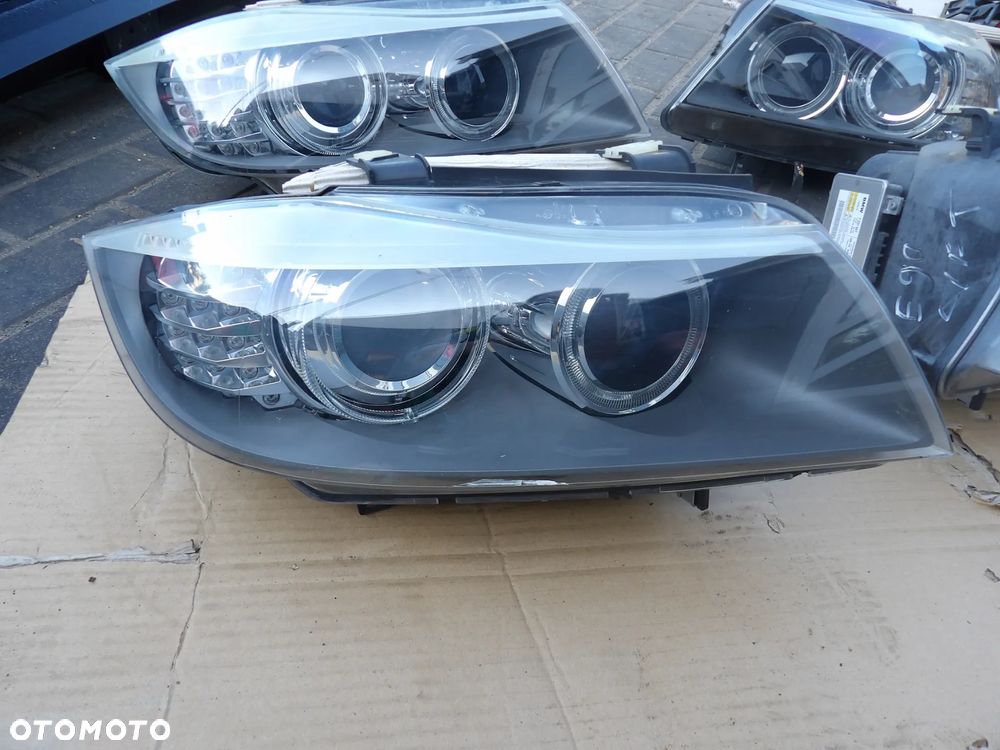 BMW - E90 , E91 - LIFT - NIE SKRĘTNE - XENON - LAMPA PRZEDNIA - PRAWA/LEWA - CENA ZA 1 SZT - 7202586  7202585 - 2