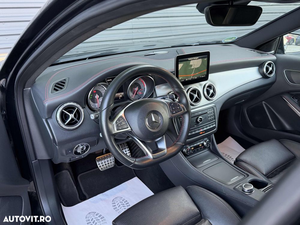 Mercedes-Benz GLA 220 d 4MATIC 7G-DCT AMG Line - 12