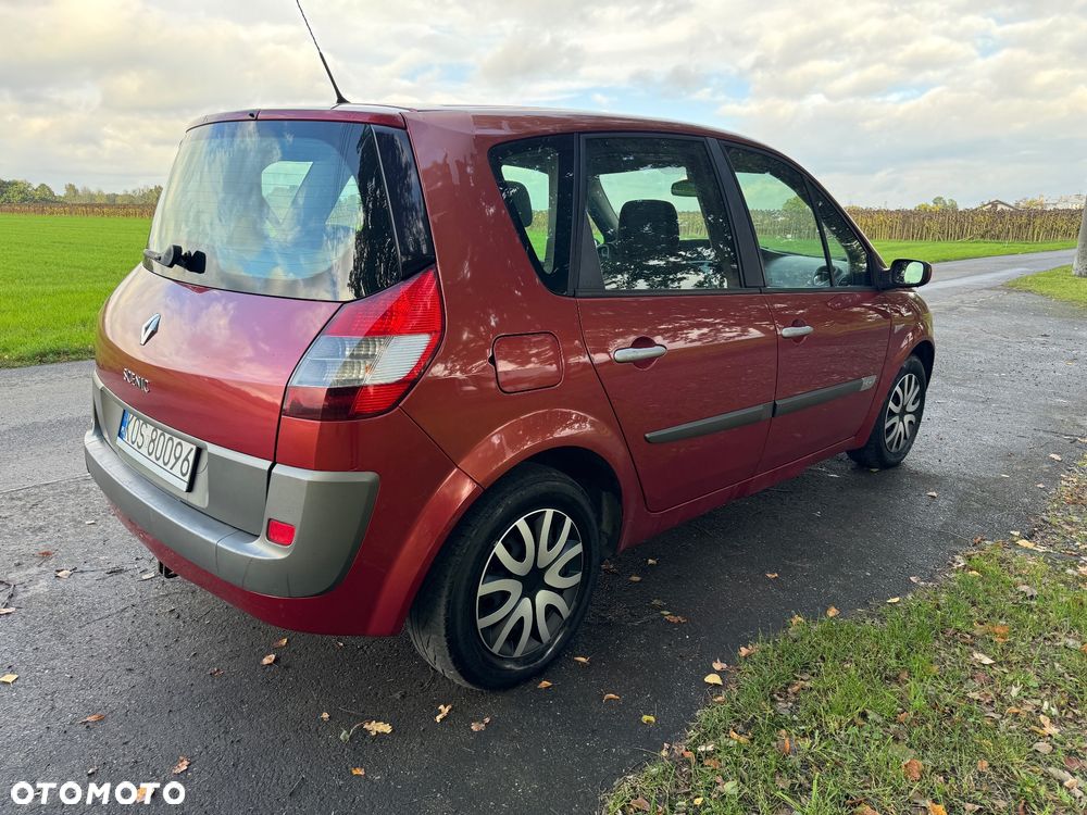Renault Scenic 1.6 16V Confort Expression - 5