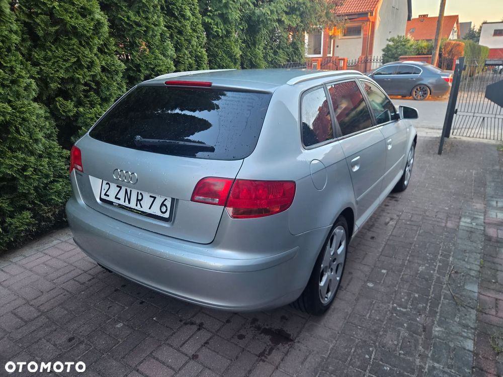 Audi A3 Sportback - 2