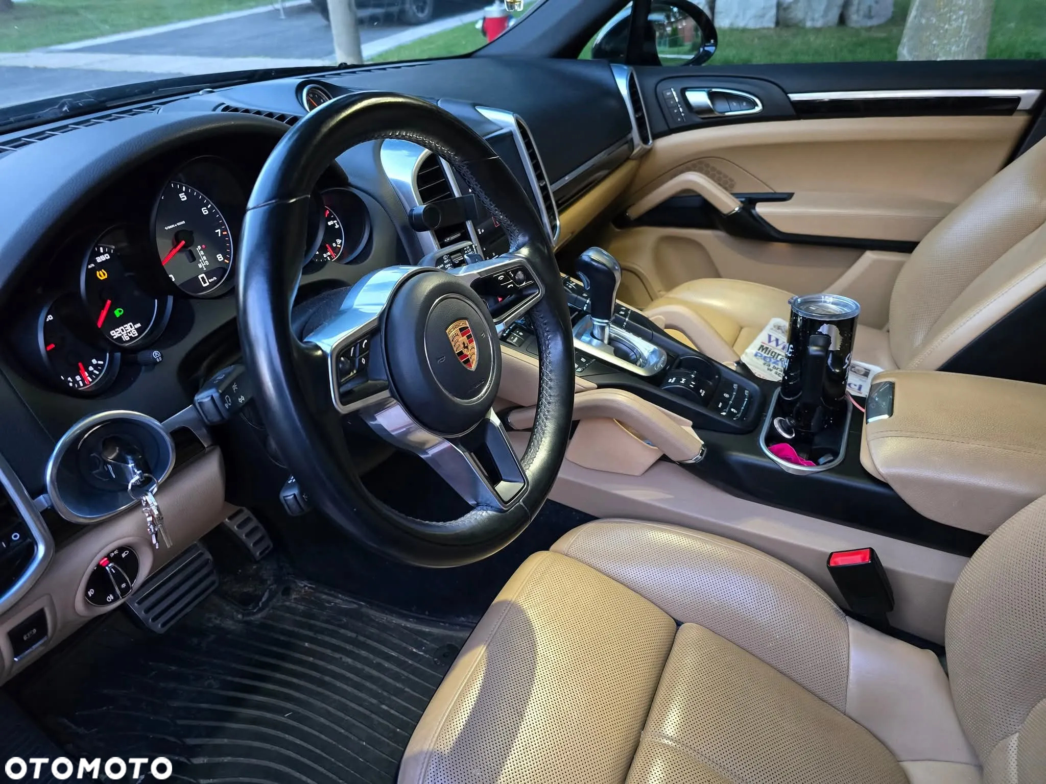Porsche Cayenne - 10