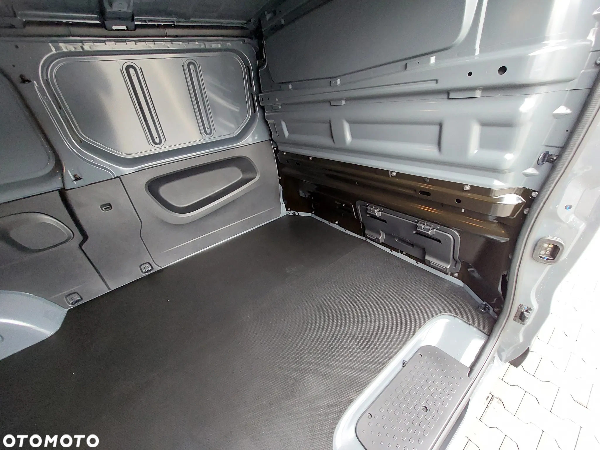 Renault Trafic - 8