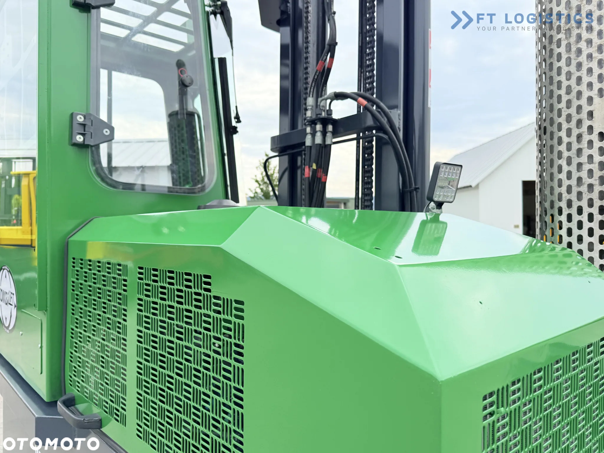 Combilift C3000 / DIESEL / DUPLEX - 4000MM / SZEROKI POZYCJONER WIDEŁ 2700MM / PEŁNA OGRZEWANA KABINA / JEDYNIE 6905H/ STAN - JAK NOWY! - 10