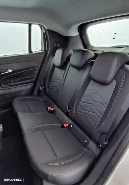 Jeep Avenger 1.2 GSE T3 Altitude - 7