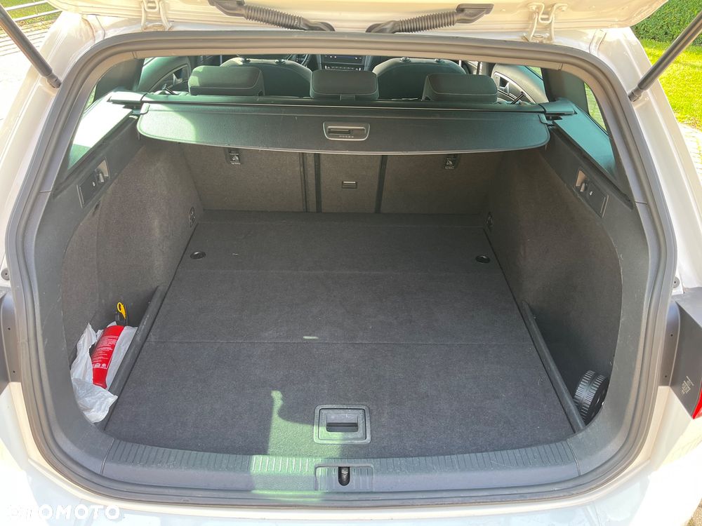 Volkswagen Golf - 13