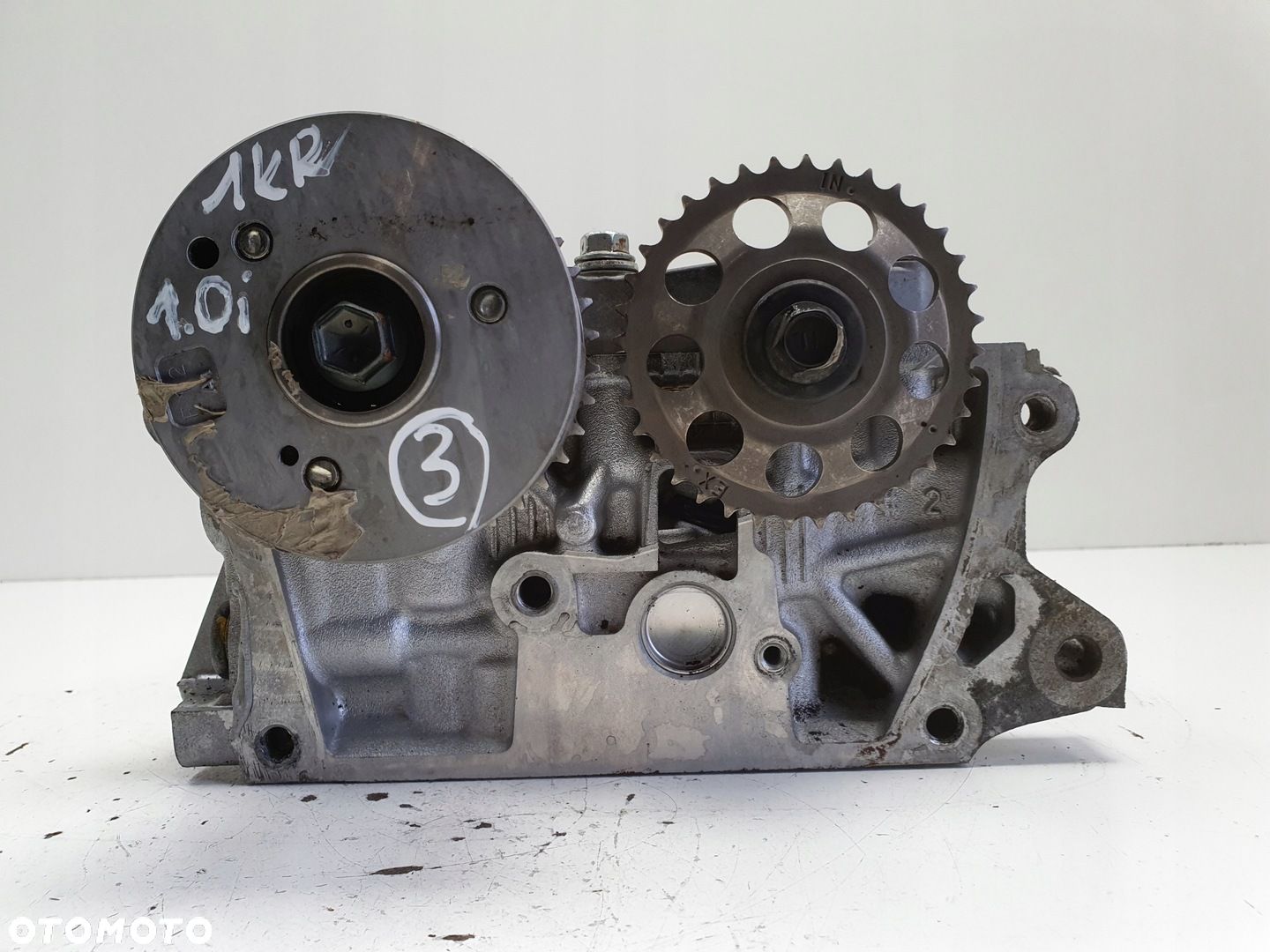 Toyota Aygo Yaris II 1.0 12V 1KR GŁOWICA CYLINDRÓW - 1