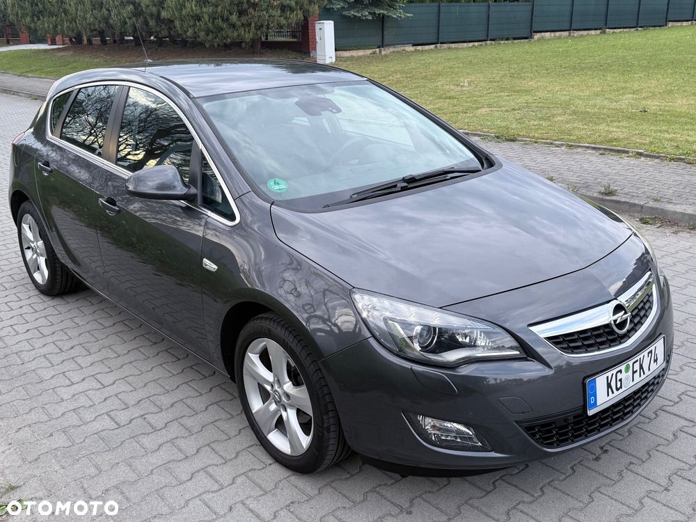 Opel Astra 1.4 Turbo Cosmo - 2