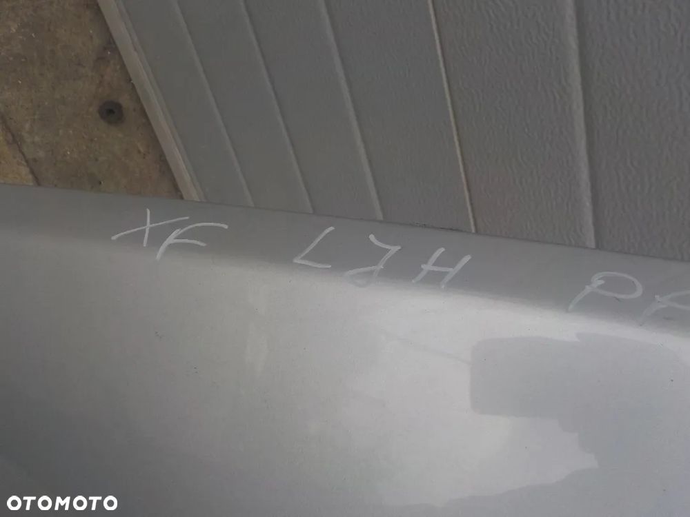 JAGUAR XF BŁOTNIK PRAWY PRZÓD LHJ - 2