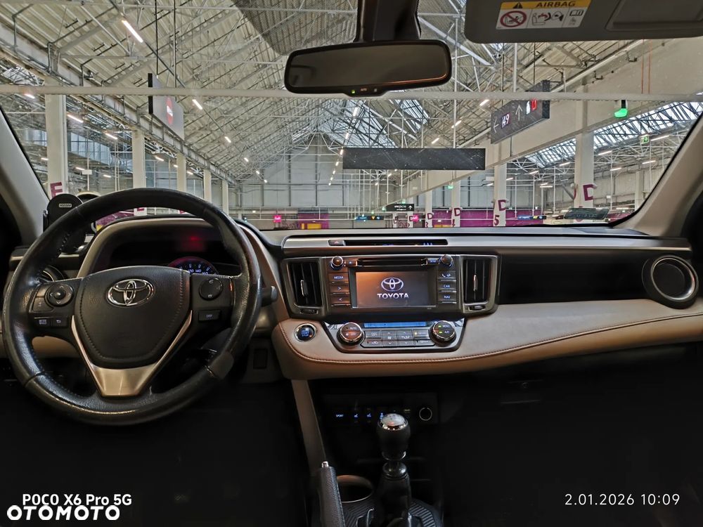 Toyota RAV4 2.0 D-4D Active - 15