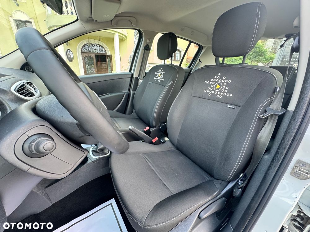 Renault Clio 1.2 16V 75 Yahoo - 18