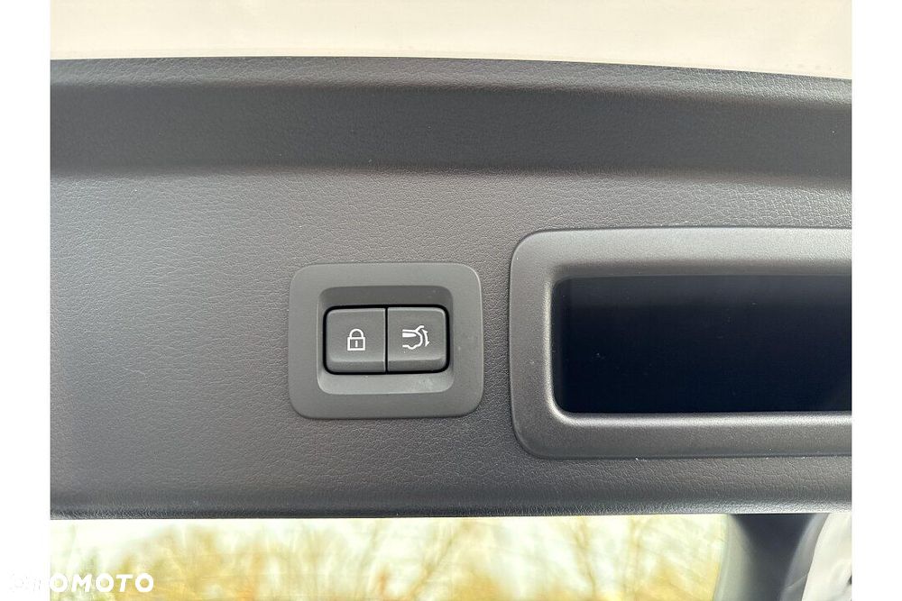 Mazda CX-30 2.0 mHEV Hikari 2WD - 23