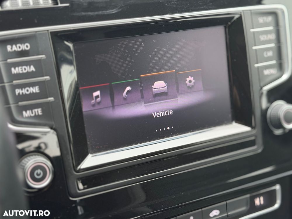 Volkswagen Golf - 26