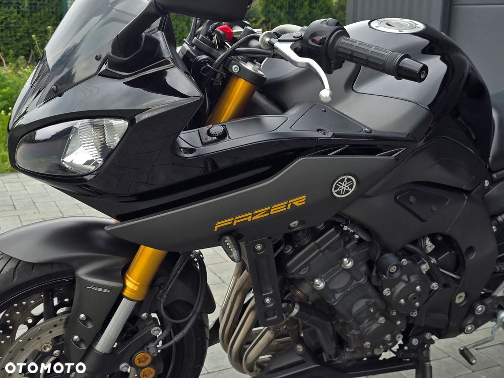 Yamaha FZ8 - 17