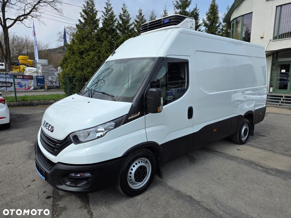 Iveco 35S16 Chłodnia CARIRER 350 xarios rej.03/2024 km40000 automat - 13