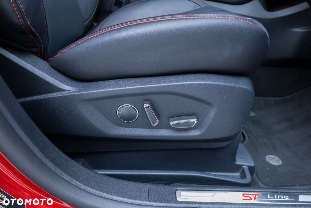 Ford S-Max 2.5 Duratec FHEV (7-Sitzer) ST-LINE - 34