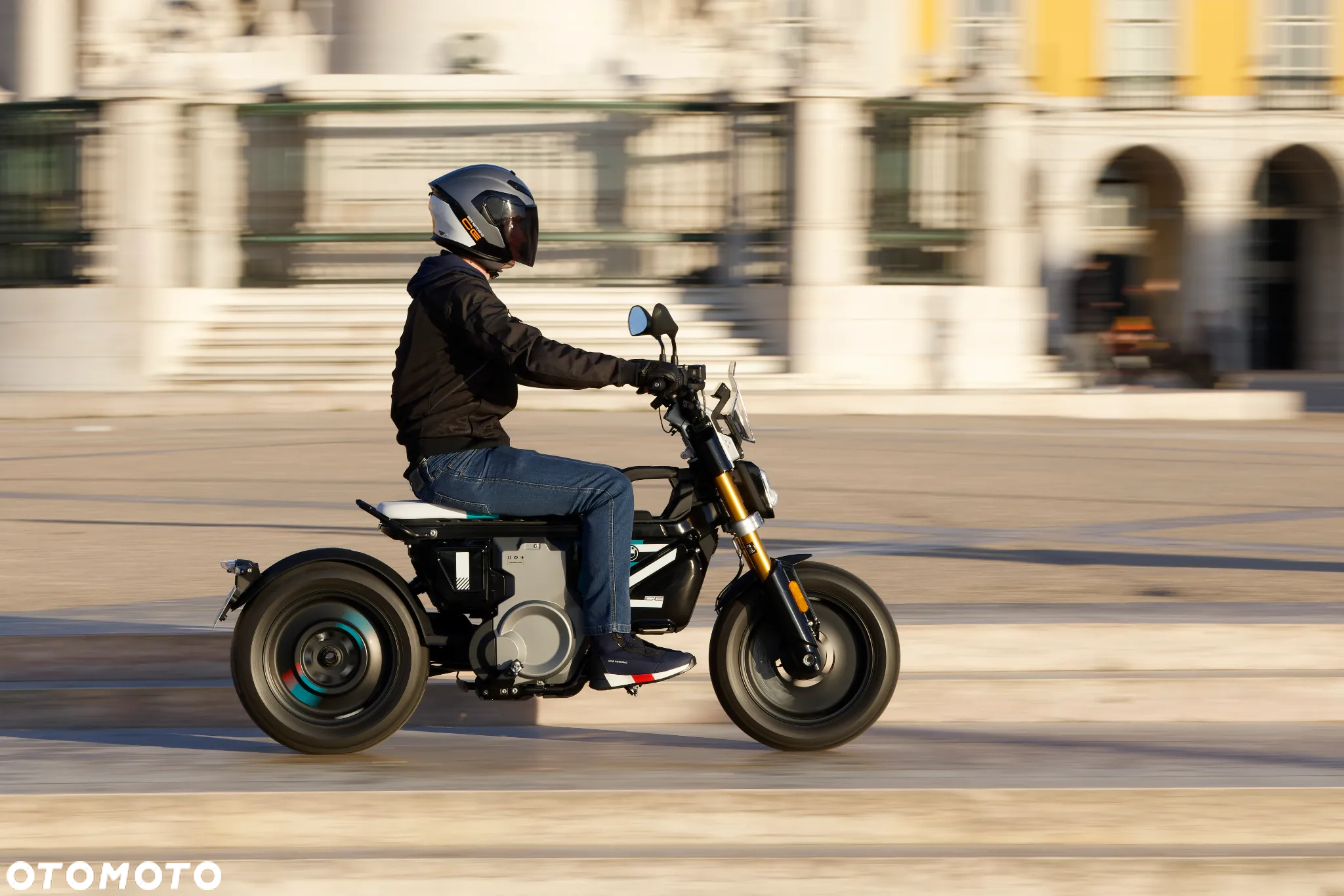 BMW CE 02 - 2