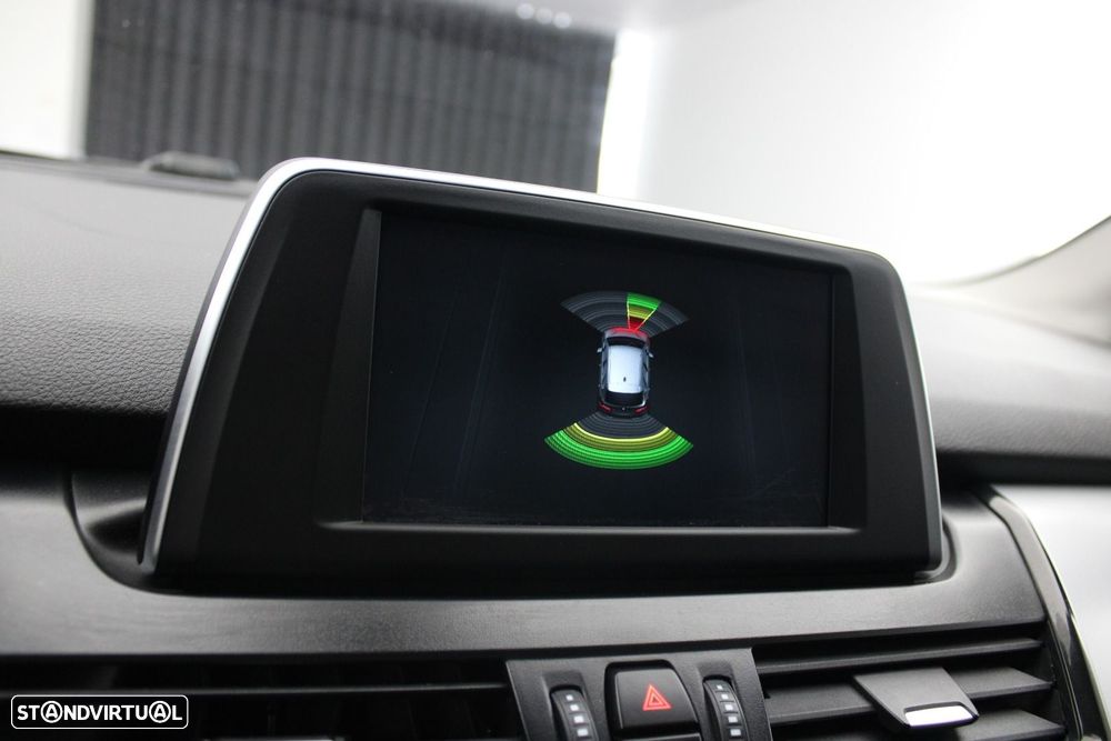 BMW 216 Active Tourer d Advantage - 18