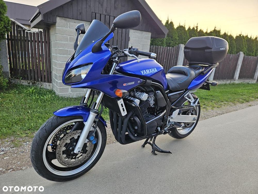 Yamaha FZS - 7