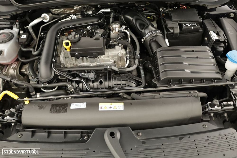VW Taigo 1.0 TSI Urban DSG - 23