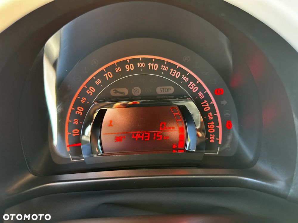 Renault Twingo SCe 75 Signature - 27