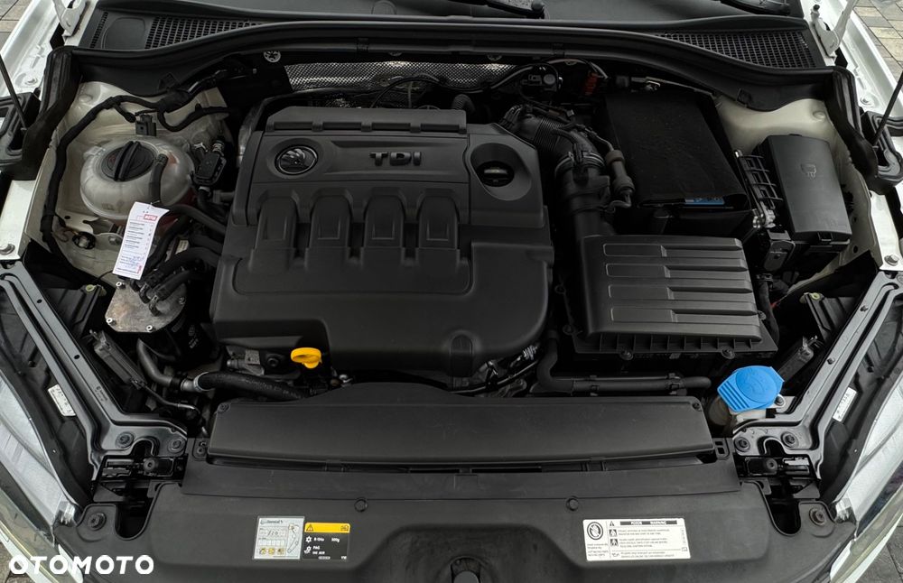 Skoda Superb 2.0 TDI Style - 38