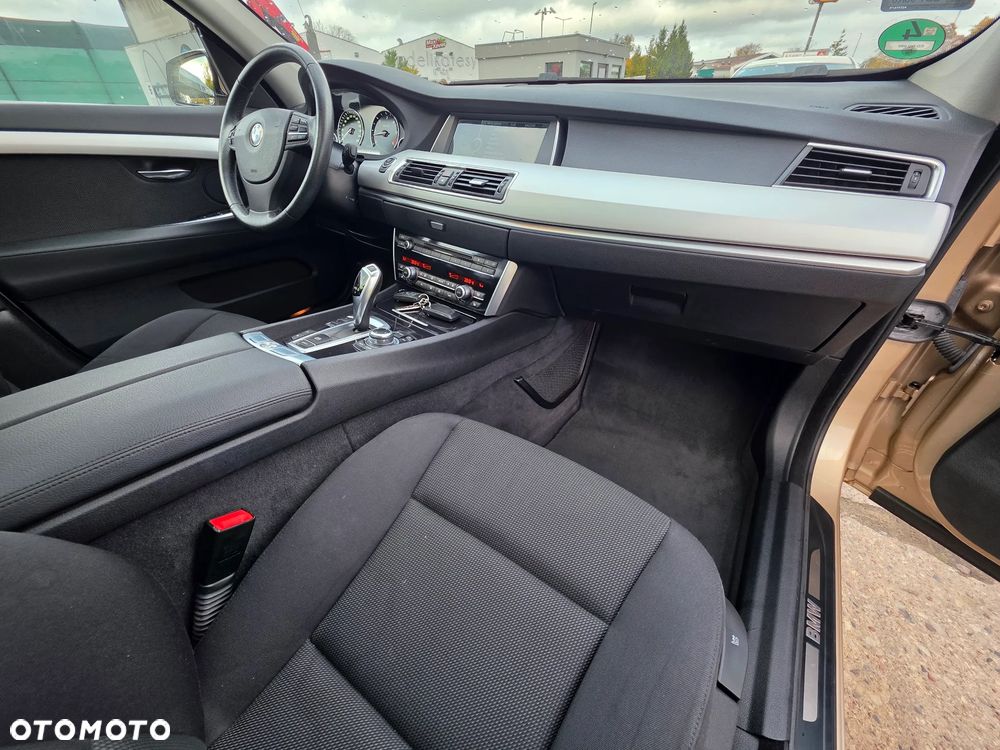 BMW 5GT 535d xDrive - 12