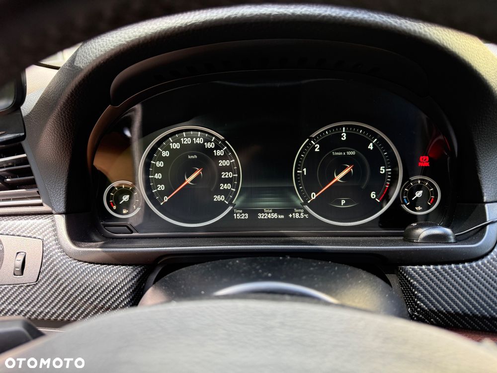 BMW Seria 5 525d - 10