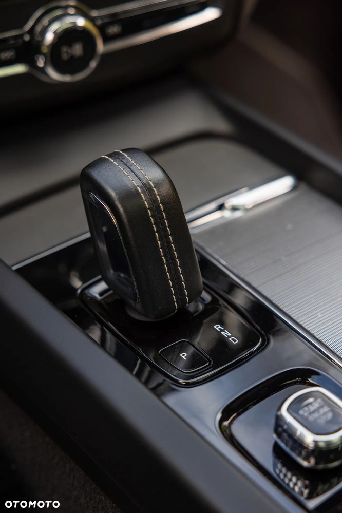 Volvo XC 60 T8 Plug-In Hybrid AWD Polestar Engineered - 15