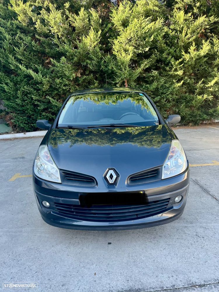 Renault Clio - 6