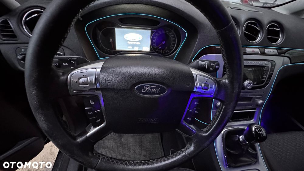 Ford Galaxy 1.8 TDCi Titanium - 16