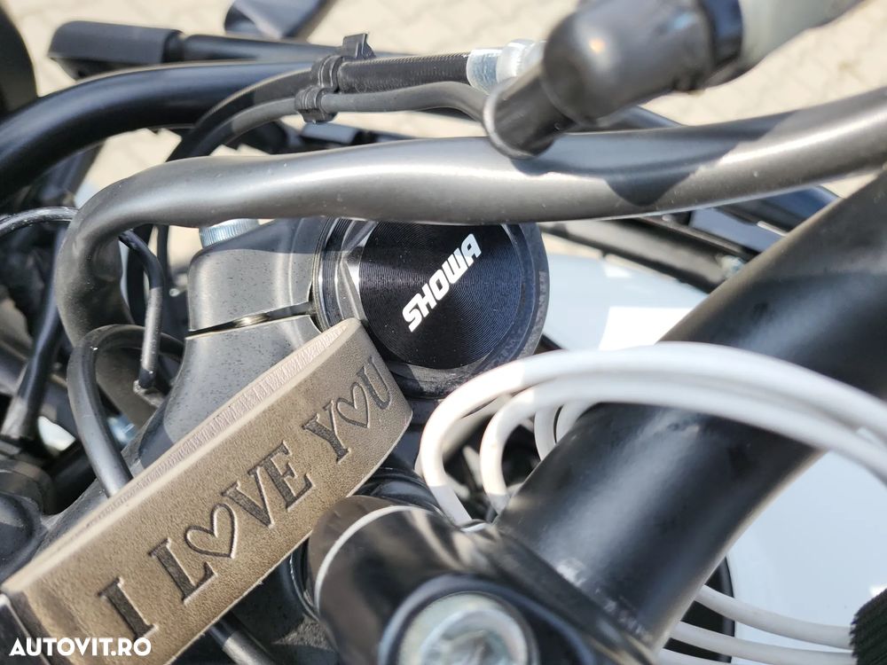 Royal Enfield Himalayan - 16