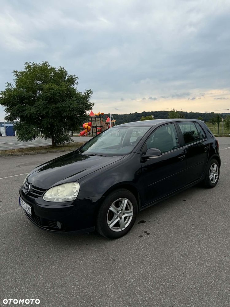 Volkswagen Golf - 1
