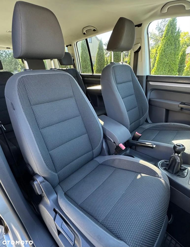Volkswagen Touran 1.6 TDI DPF BlueMotion Technology Highline - 19