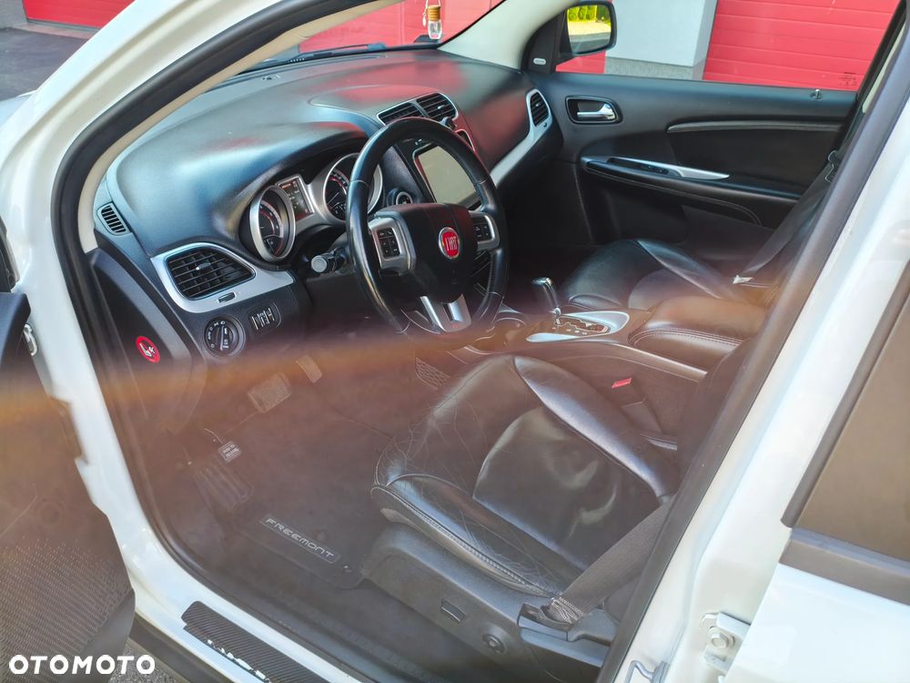 Fiat Freemont 2.0 Multijet 16V DPF Automatik Allrad Lounge - 23