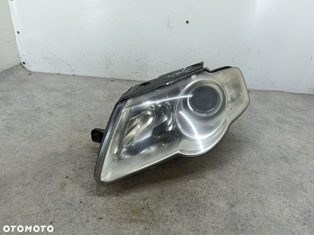 LAMPA PRZÓD LEWA VW PASSAT B6 3C0941005J 1EL247014-01  HELLA - 2