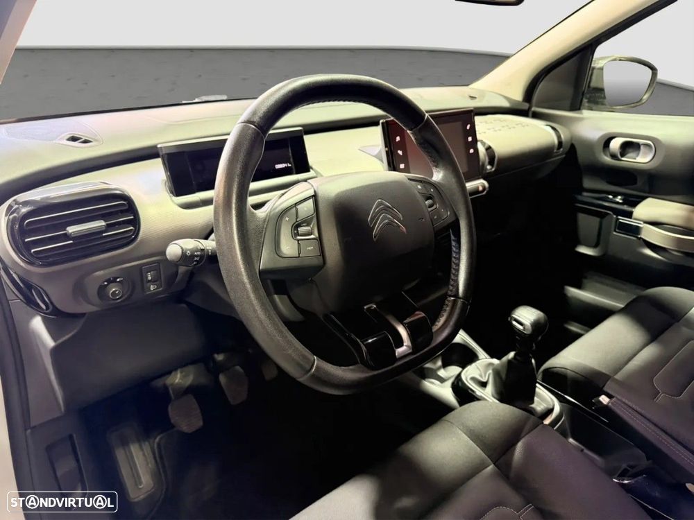 Citroën C4 Cactus 1.2 PureTech Shine — photo 4