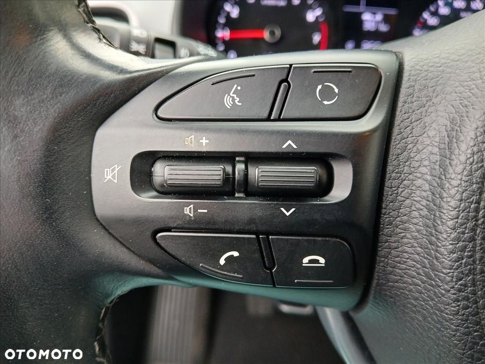 Kia Stonic 1.0 T-GDI M - 17