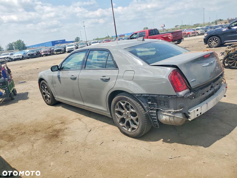 Chrysler 300s - 6