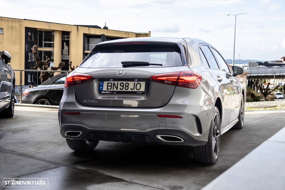 Mercedes-Benz A 250 - 5