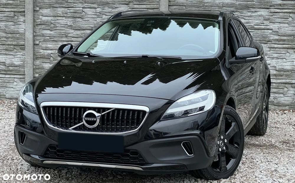 Volvo V40 Cross Country - 11
